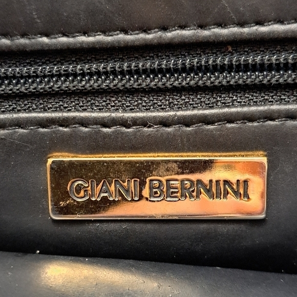 Giani Bernini Black Leather Bag  13"×9" - Picture 3 of 6